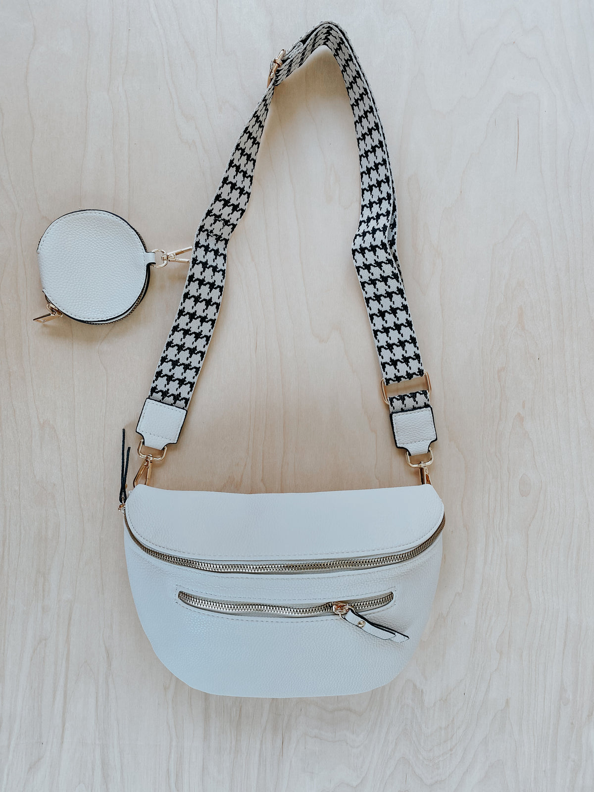 Houndstooth Strap Waist Bag