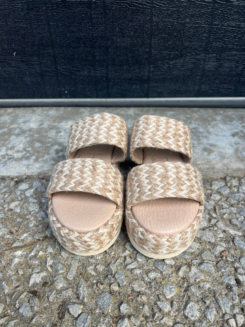 Borderline Platform Sandal in Natural Multi - Sophie