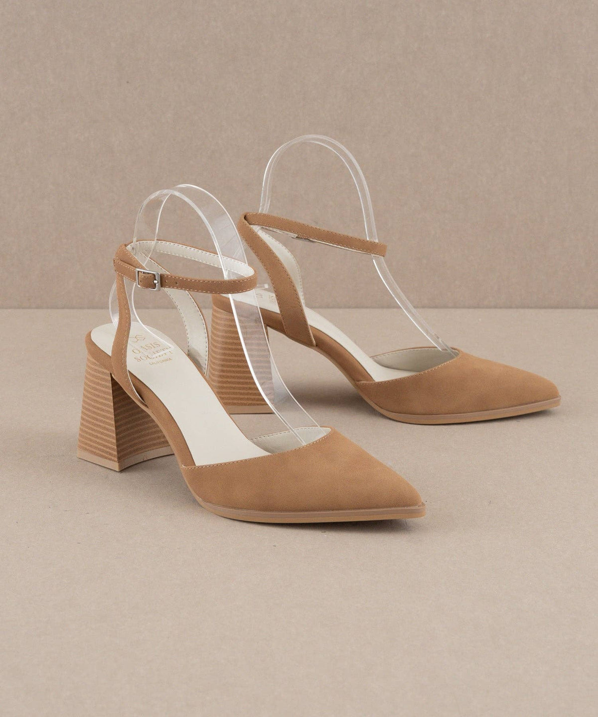 The Princess Pump in Camel - Sophie