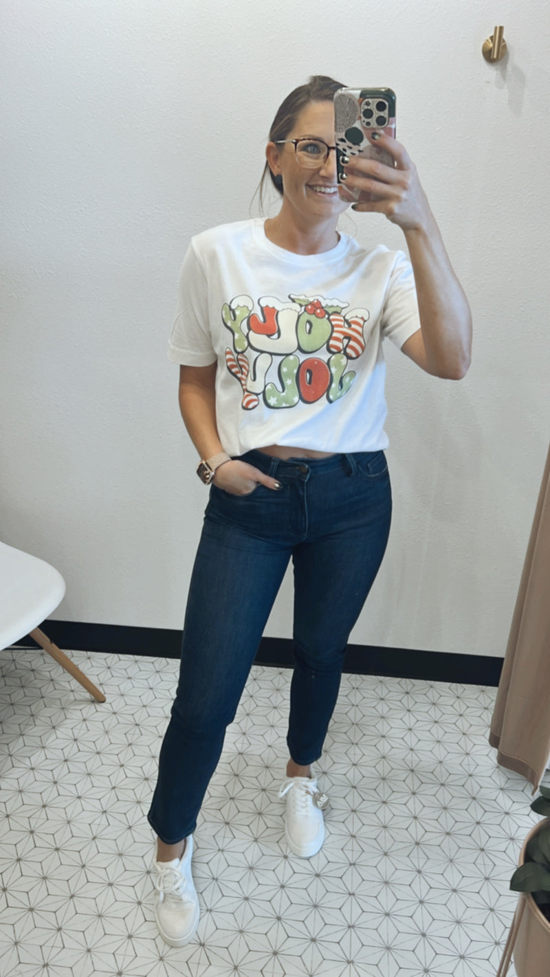 Mid Rise Slim Straight Jeans - Sophie